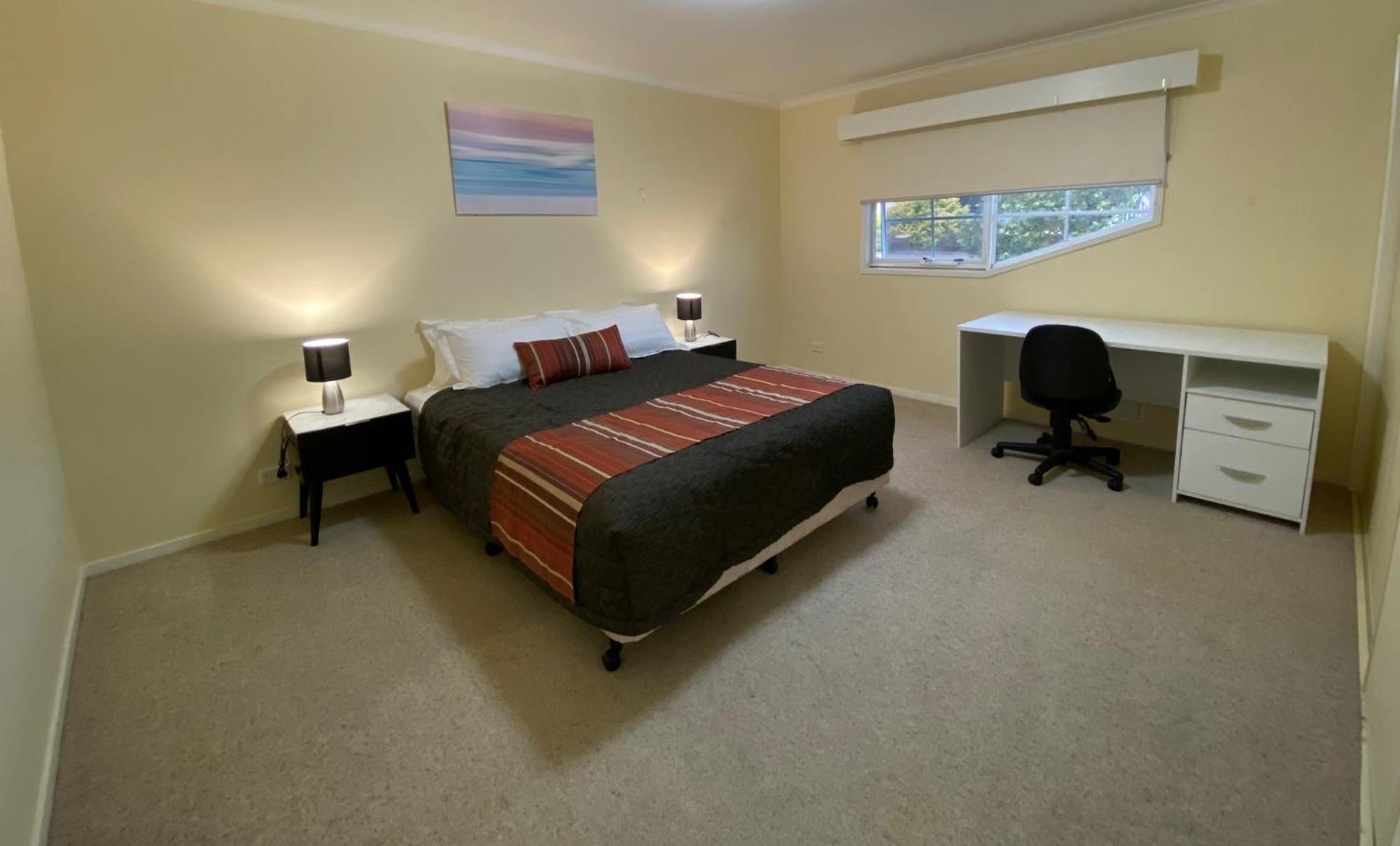 Redwood Manor Motel Apartments Warrnambool Exterior photo